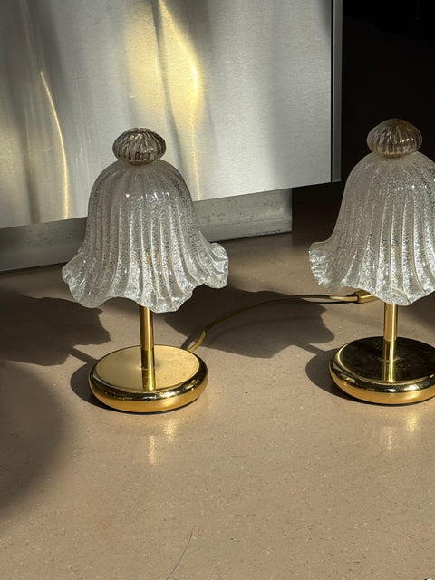 Table lamp