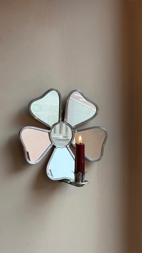 Wall candle holder