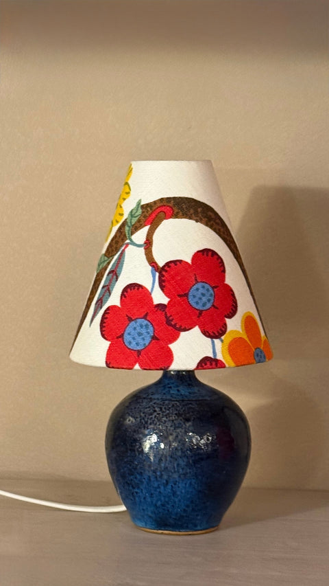 Petit blue lamp