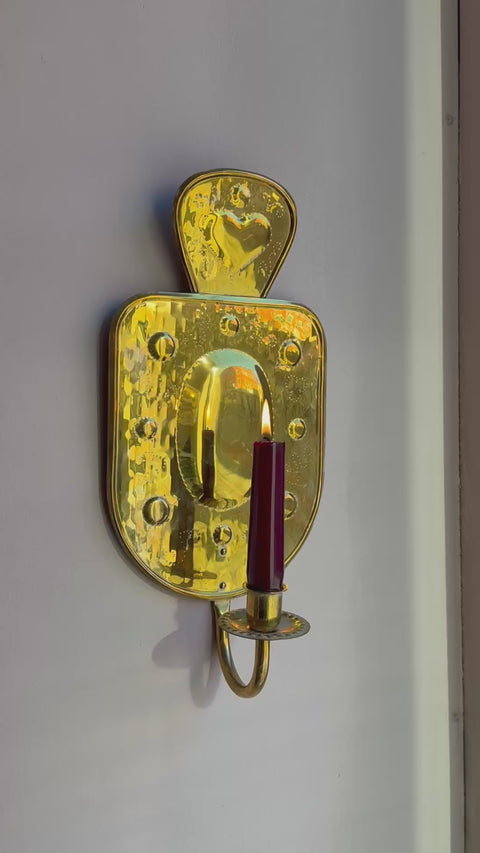 Wall sconce