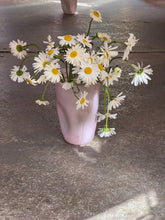 Load image into Gallery viewer, Favn vase - Pale pink
