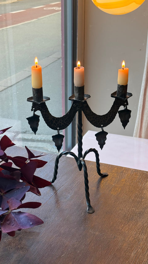 Candle holder