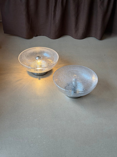 Space age wall / ceiling lamp
