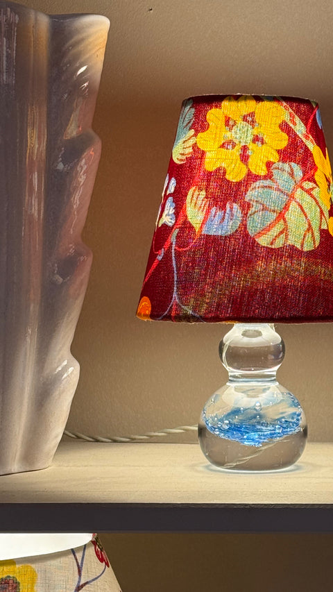 Petit glass table lamp