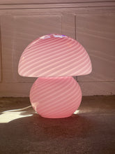 Load image into Gallery viewer, Murano table lamp vintage - Pink Mushroom
