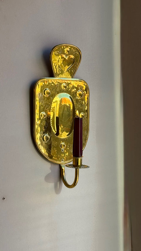 Wall sconce
