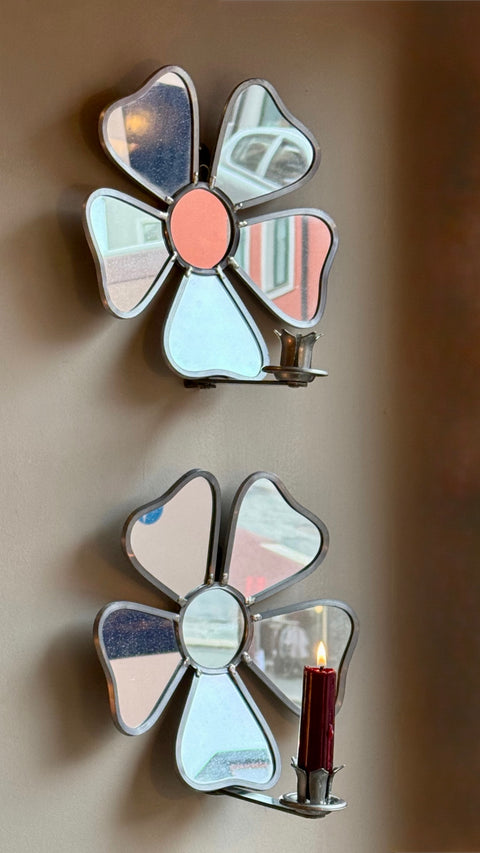 Wall candle holder
