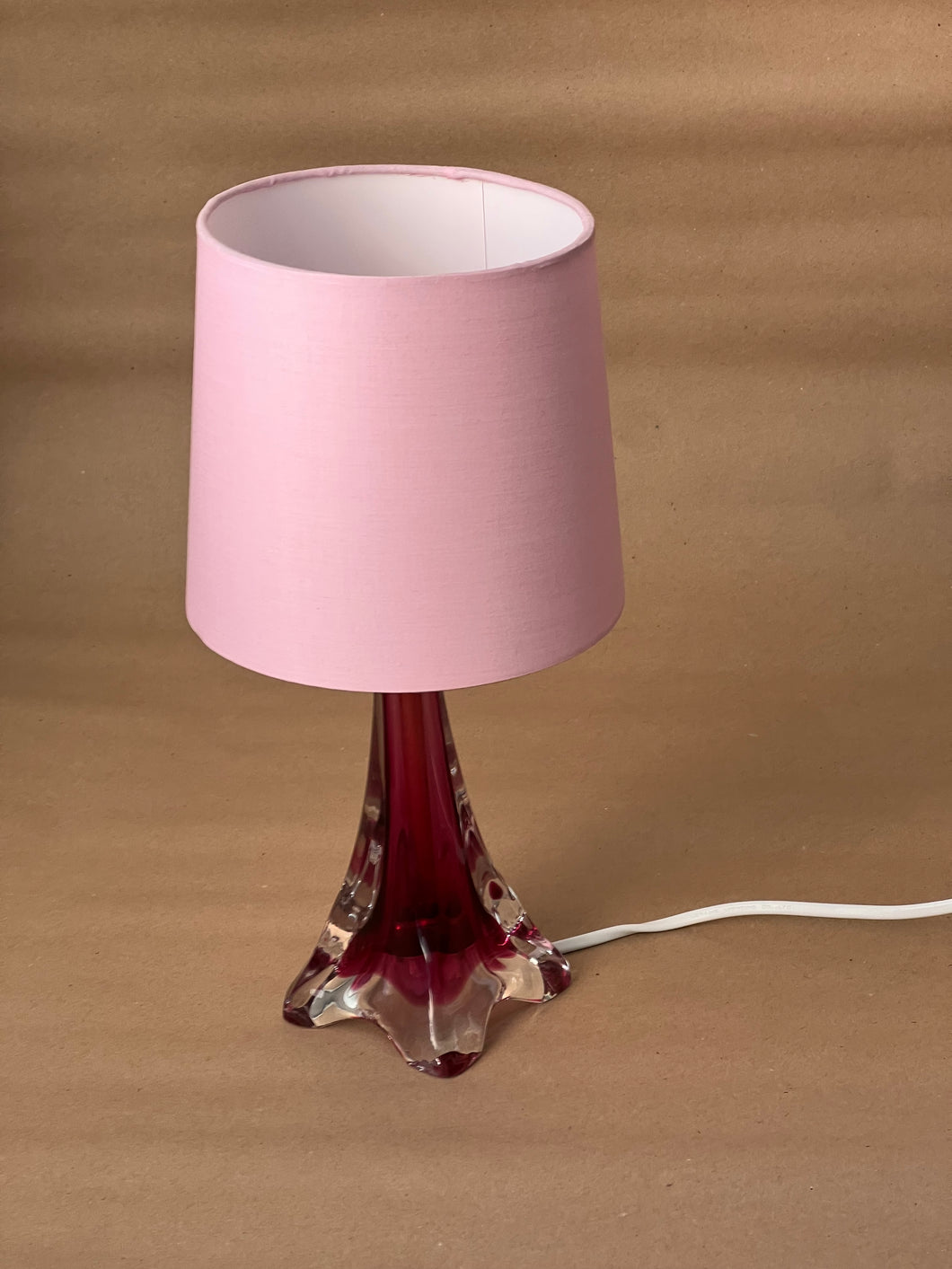 Vintage table lamp - pink with shade