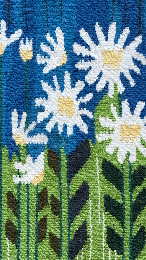 Vintage tapestry - Daisy