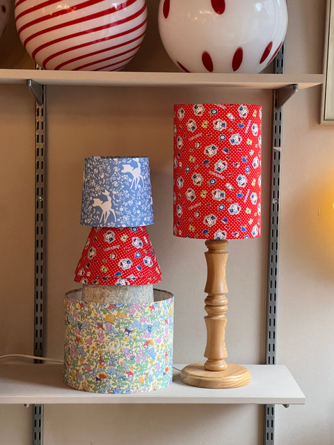 Table lampe - Hello Kitty lampshade