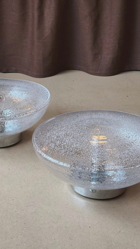 Space age wall / ceiling lamp