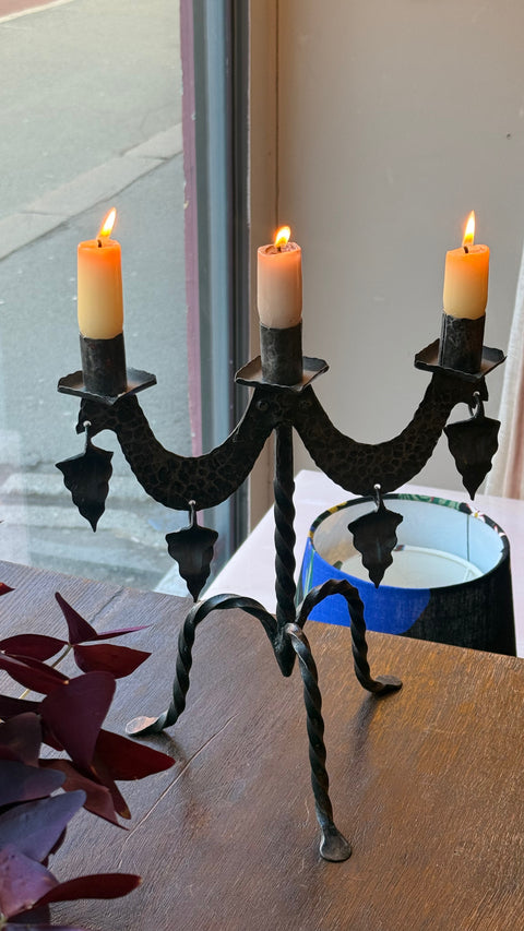 Candle holder