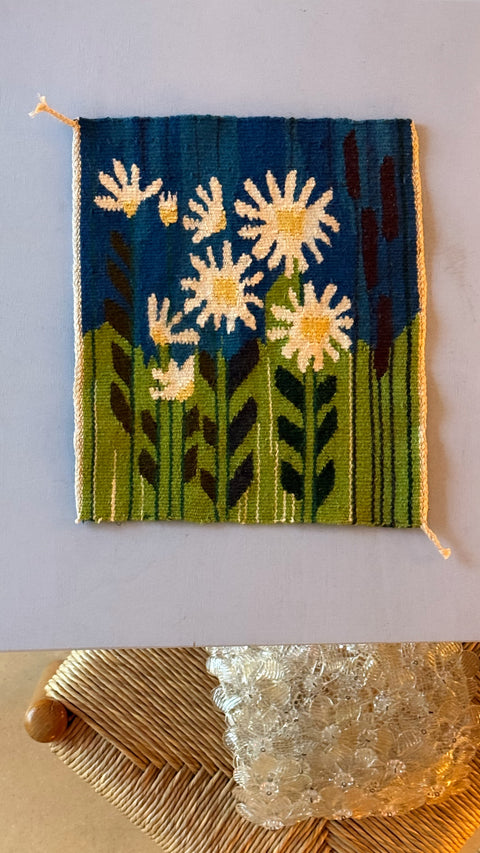 Vintage tapestry - Daisy