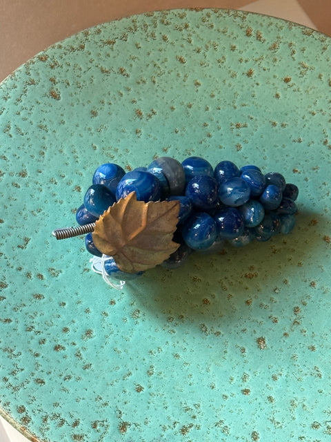 Grapes - blue agate